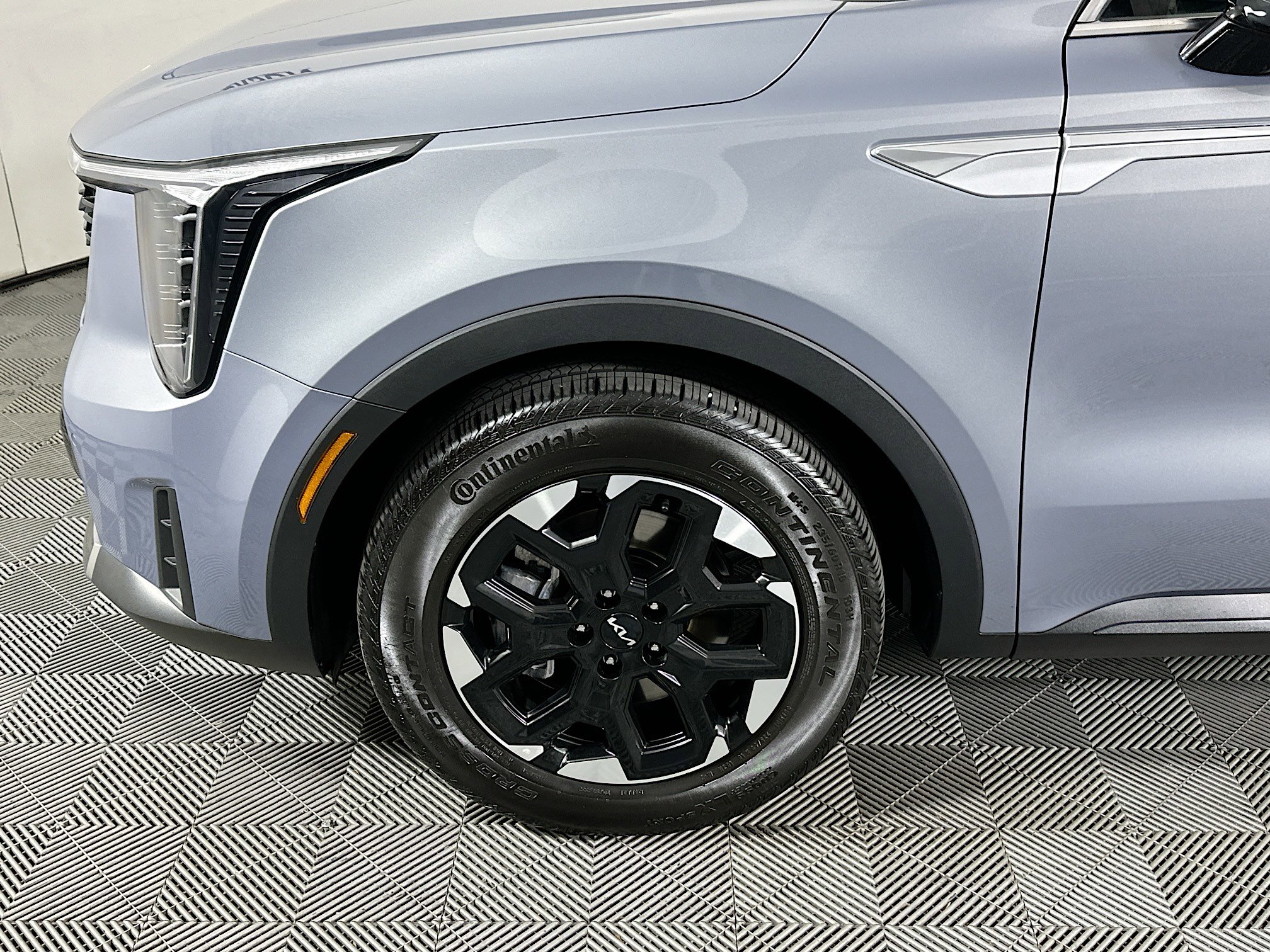 Used 2025 Kia Sorento S w/ Panoramic Sunroof Package image 11