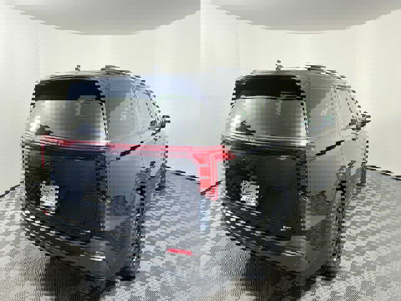 New 2026 Kia Carnival SX image 3