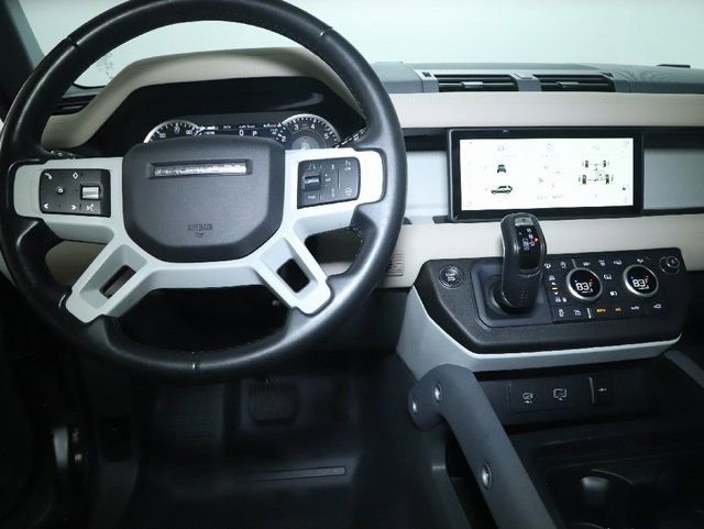 Used 2023 Land Rover Defender 110 SE image 15