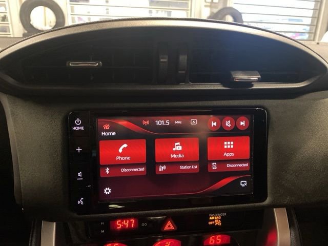 Used 2020 Toyota 86 image 17