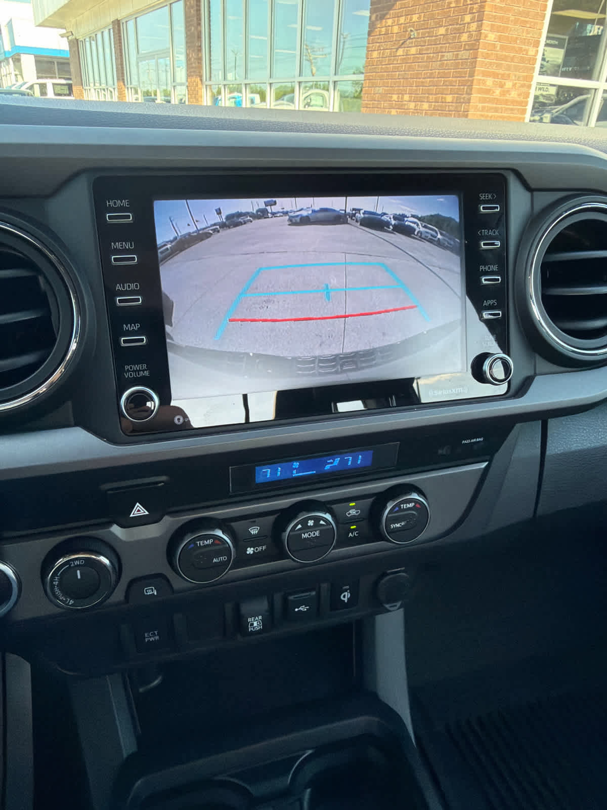 Used 2022 Toyota Tacoma TRD Off-Road AWD/4WD image 16