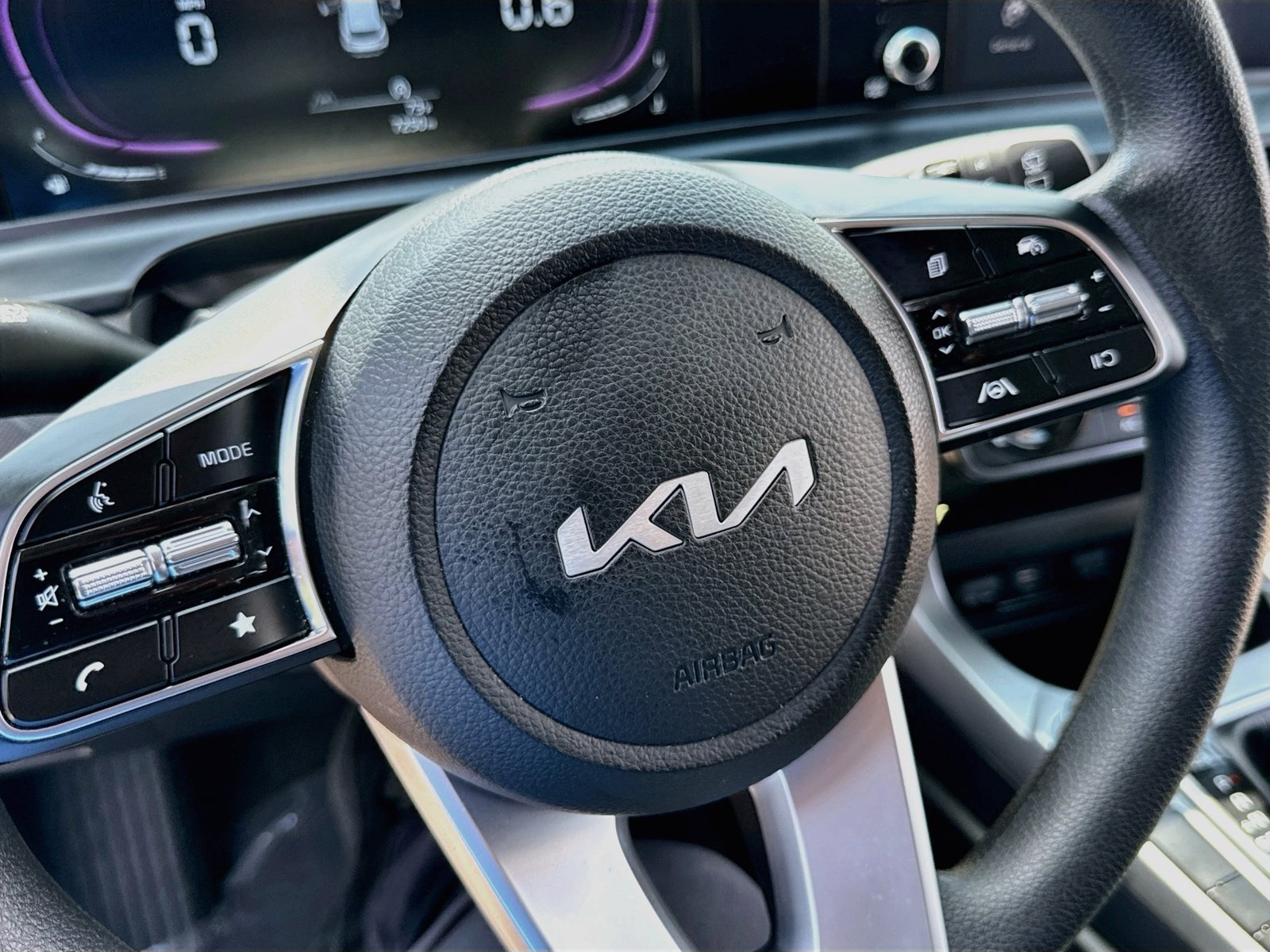 Used 2024 Kia Seltos LX AWD/4WD image 12