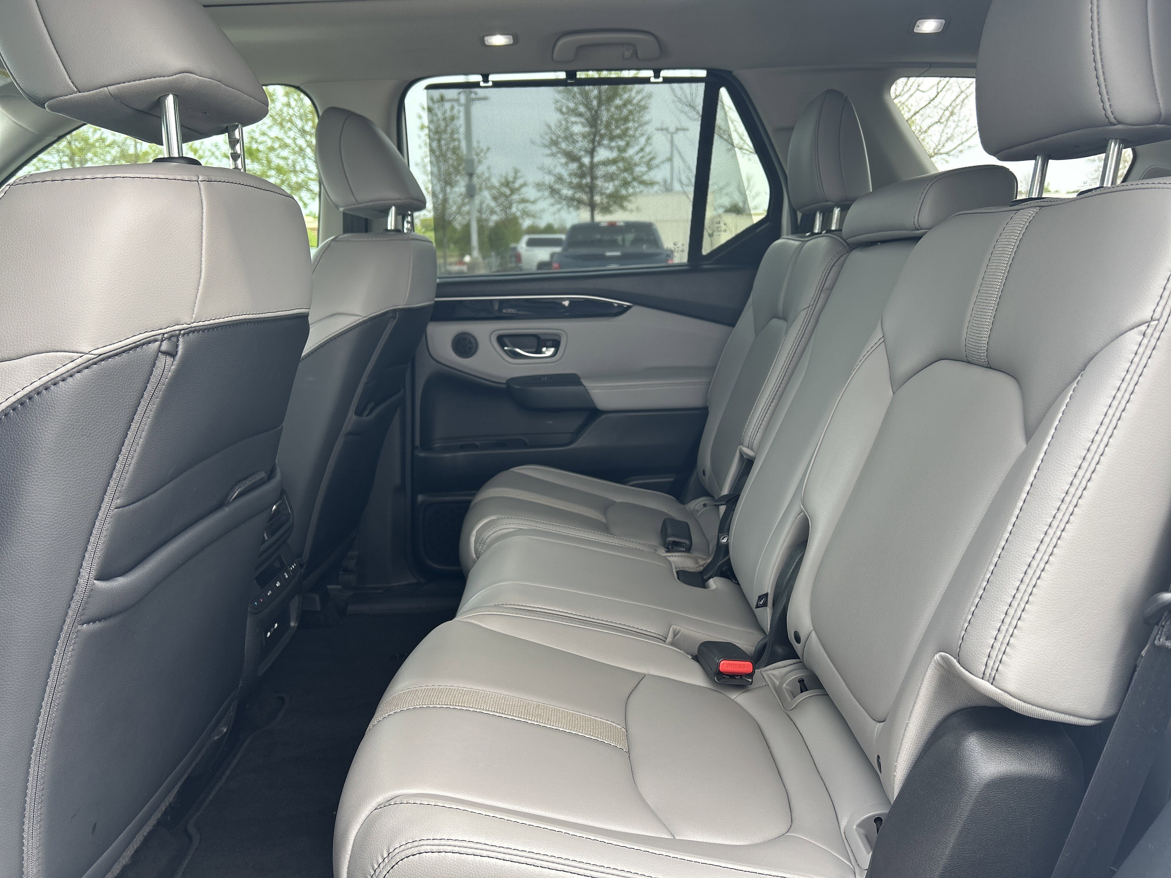 Certified 2025 Honda Pilot Touring image 26