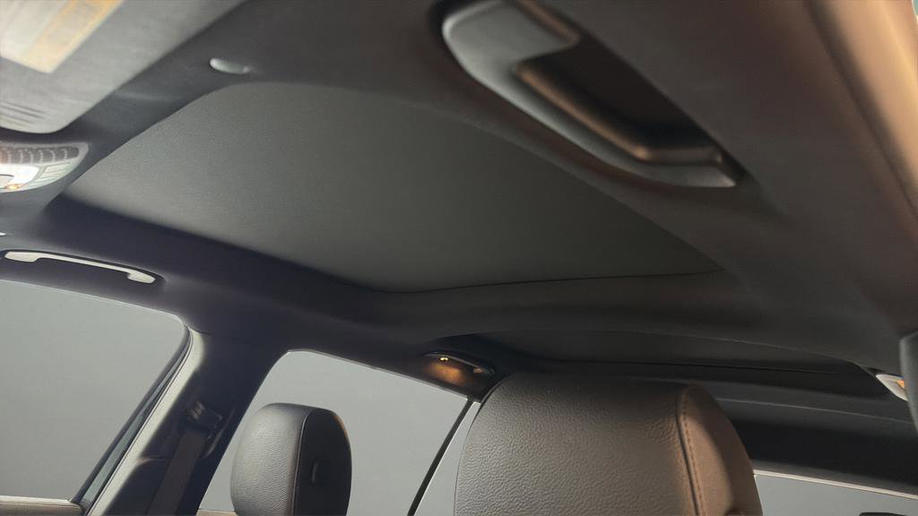 Used 2022 Mercedes-Benz GLB 250 4MATIC image 13