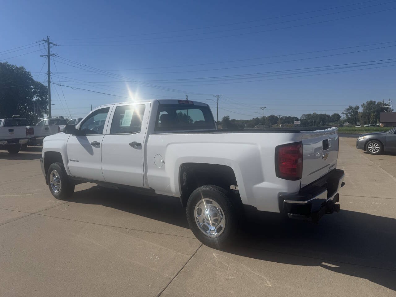 Used 2016 Chevrolet Silverado 2500 W/T AWD/4WD image 5