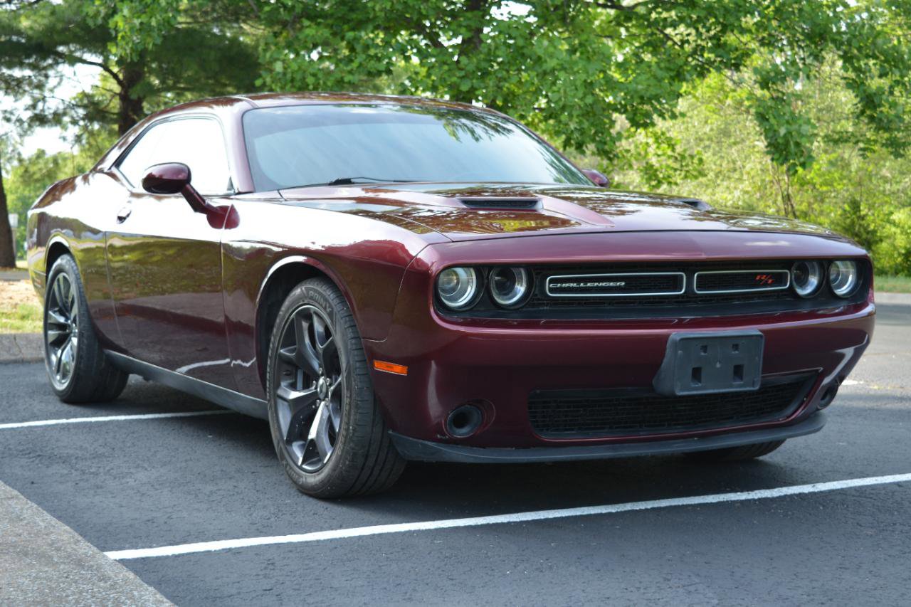 Used 2018 Dodge Challenger R/T Plus RWD image 3