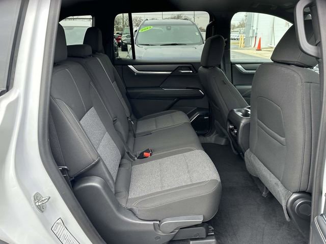 Used 2025 GMC Acadia Elevation image 19