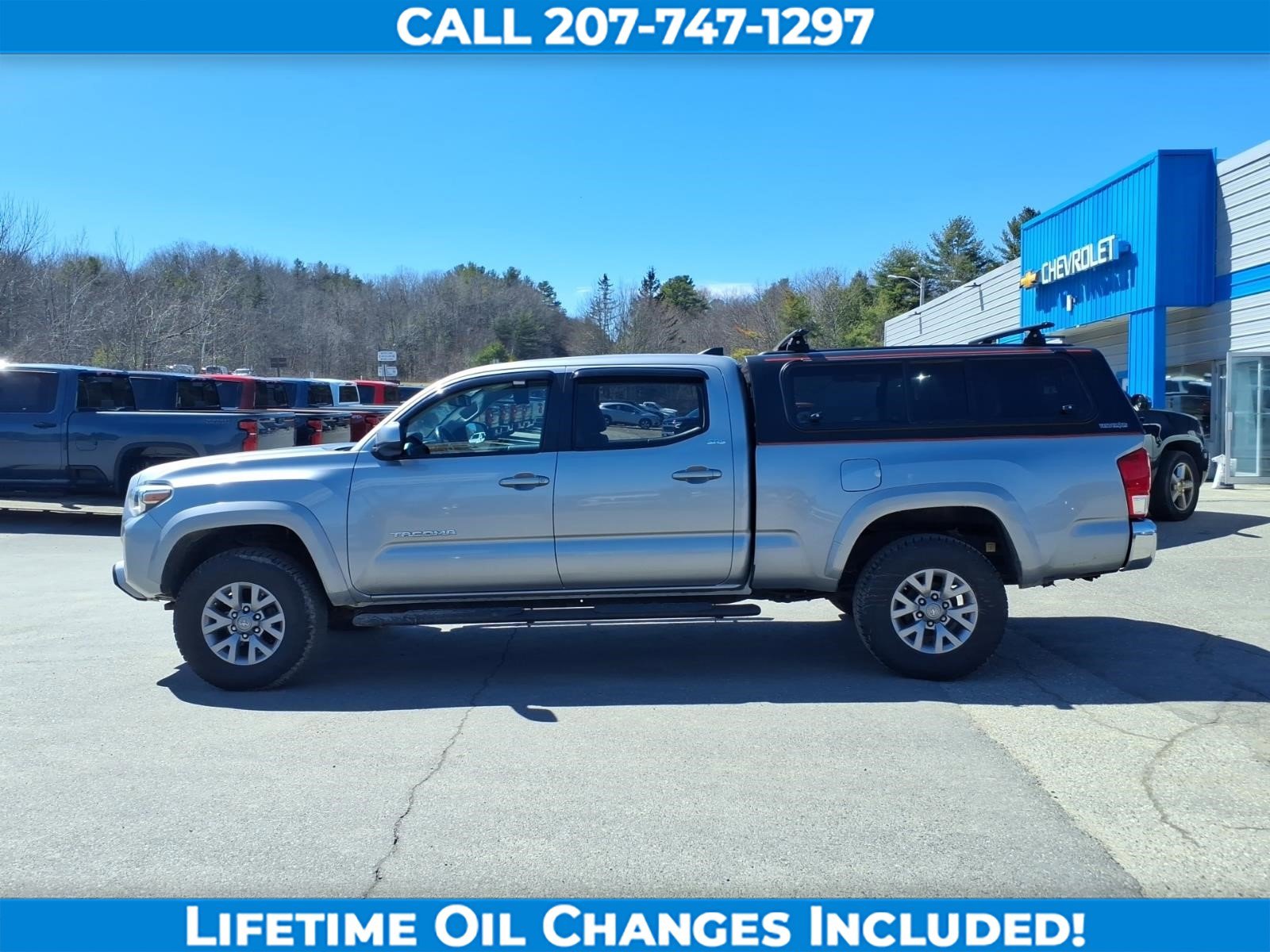 Used 2016 Toyota Tacoma SR5 w/ SR5 Appearance Package (SN) image 8