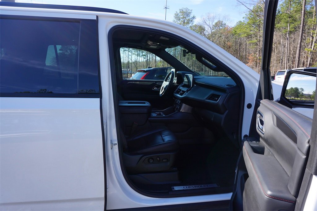 Used 2021 Chevrolet Tahoe RST w/ Luxury Package image 18