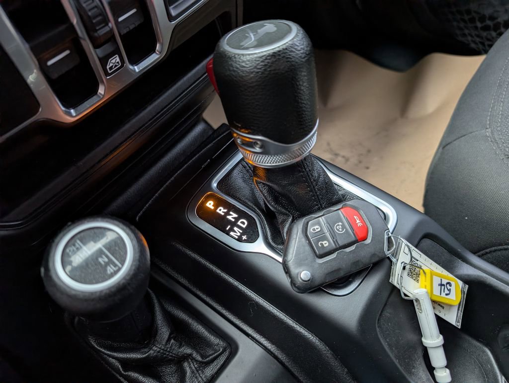 Used 2021 Jeep Wrangler Unlimited Sport image 31