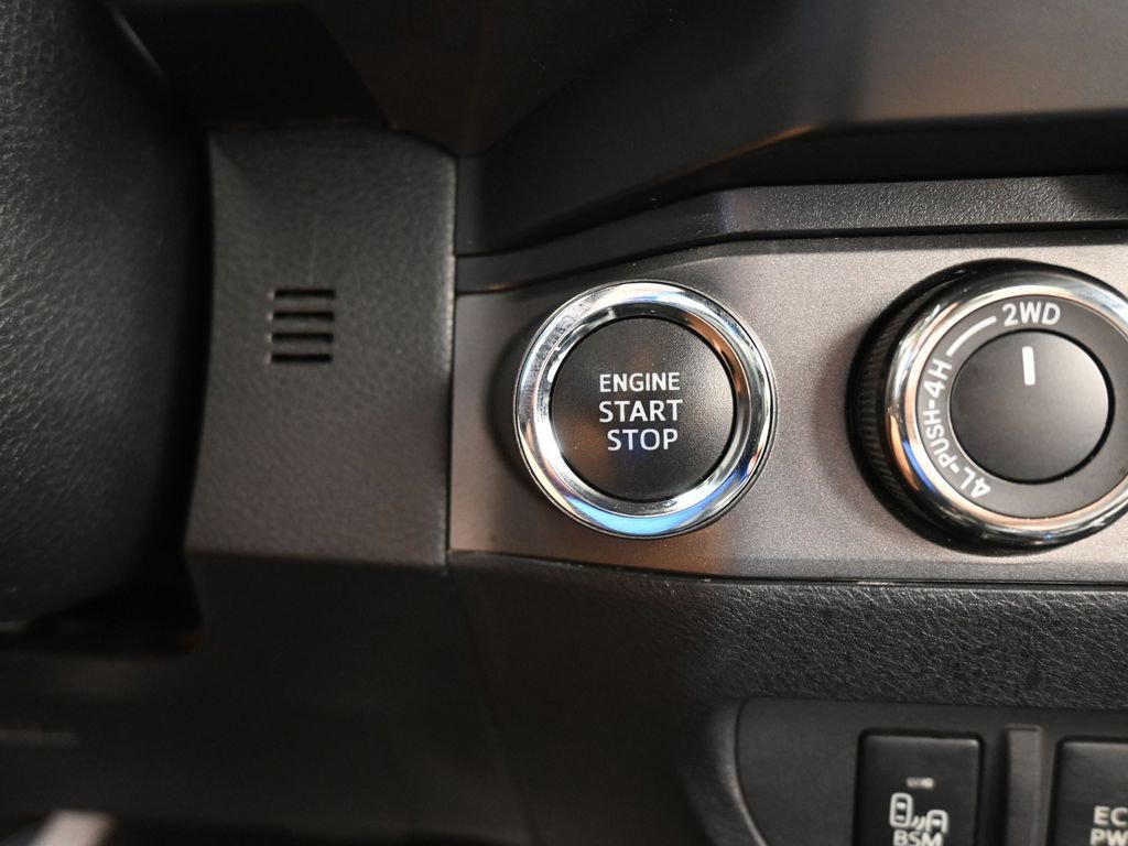 Used 2021 Toyota Tacoma SR5 image 30