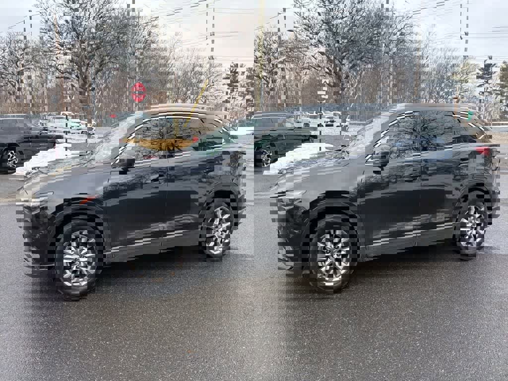 Used 2018 MAZDA CX-9 Touring w/ Touring Premium Package image 4