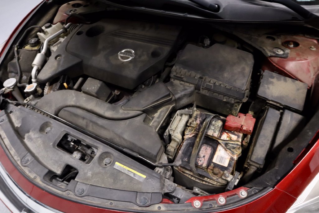 Used 2015 Nissan Altima 2.5 SV FWD image 18