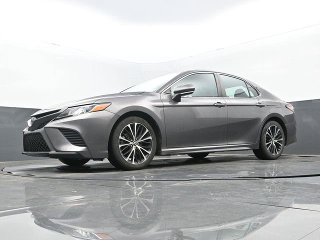 Used 2019 Toyota Camry SE w/ Convenience Package FWD image 12