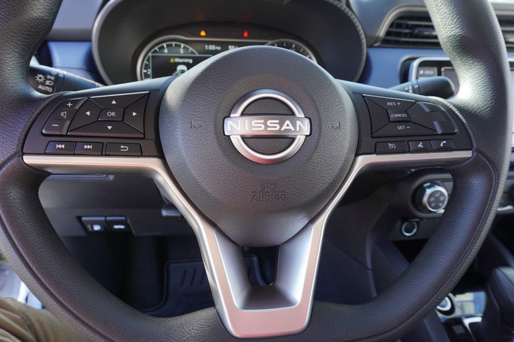 New 2025 Nissan Versa SV w/ Trunk Package FWD image 17