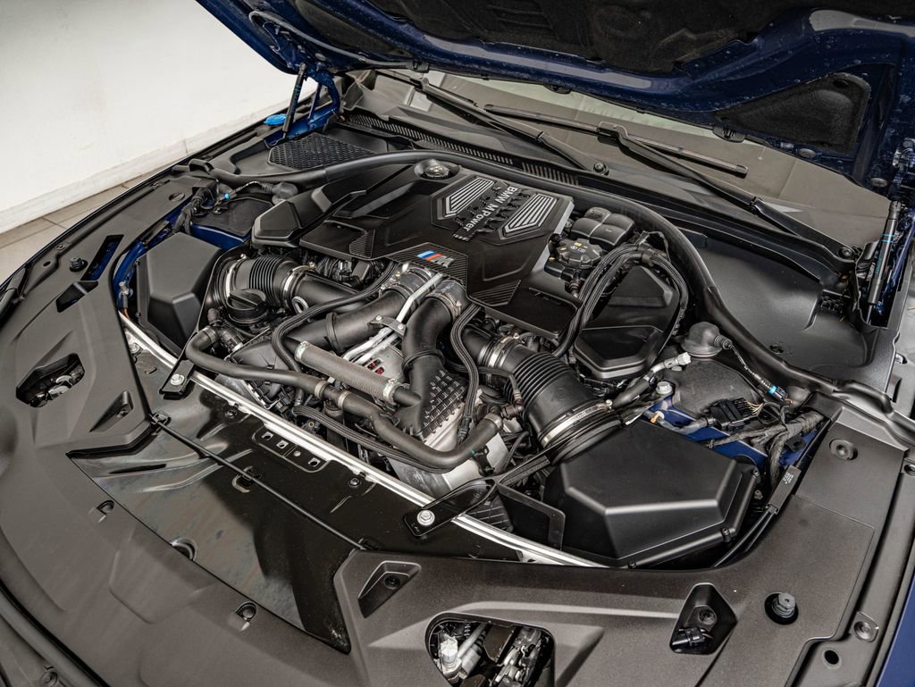 Used 2025 BMW M8 Competition AWD/4WD image 50