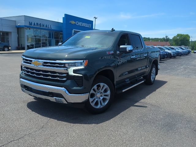 Used 2025 Chevrolet Silverado 1500 LTZ w/ Technology Package AWD/4WD image 3