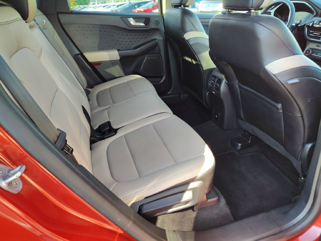 Used 2020 Ford Escape Titanium AWD/4WD image 24