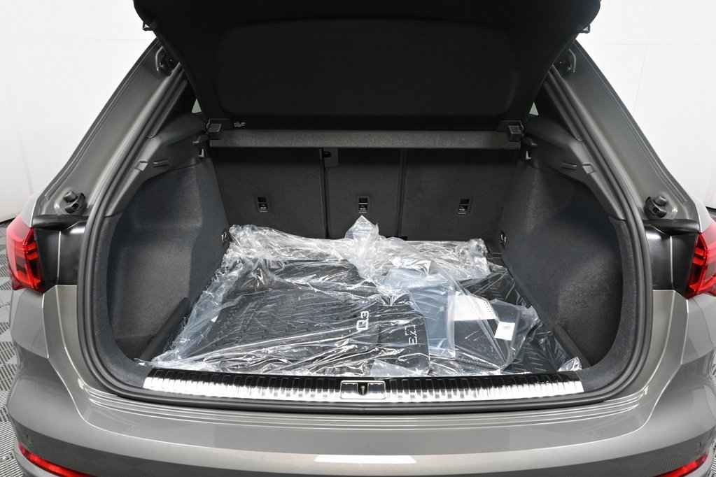 New 2025 Audi Q3 2.0T Premium image 28