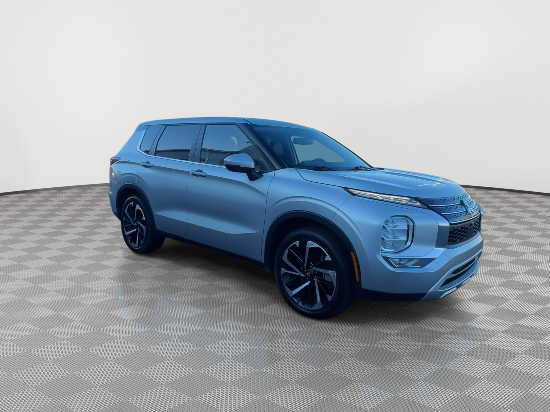 Used 2024 Mitsubishi Outlander SE video 2