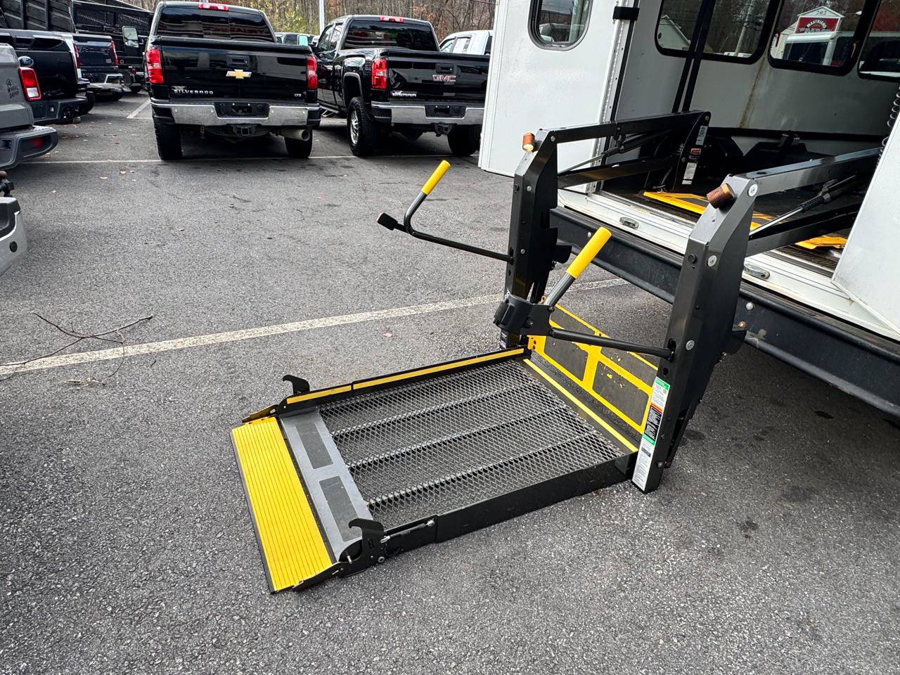 Used 2017 Ford E-350 and Econoline 350 Super Duty w/ Shuttle Bus Prep Package RWD image 39