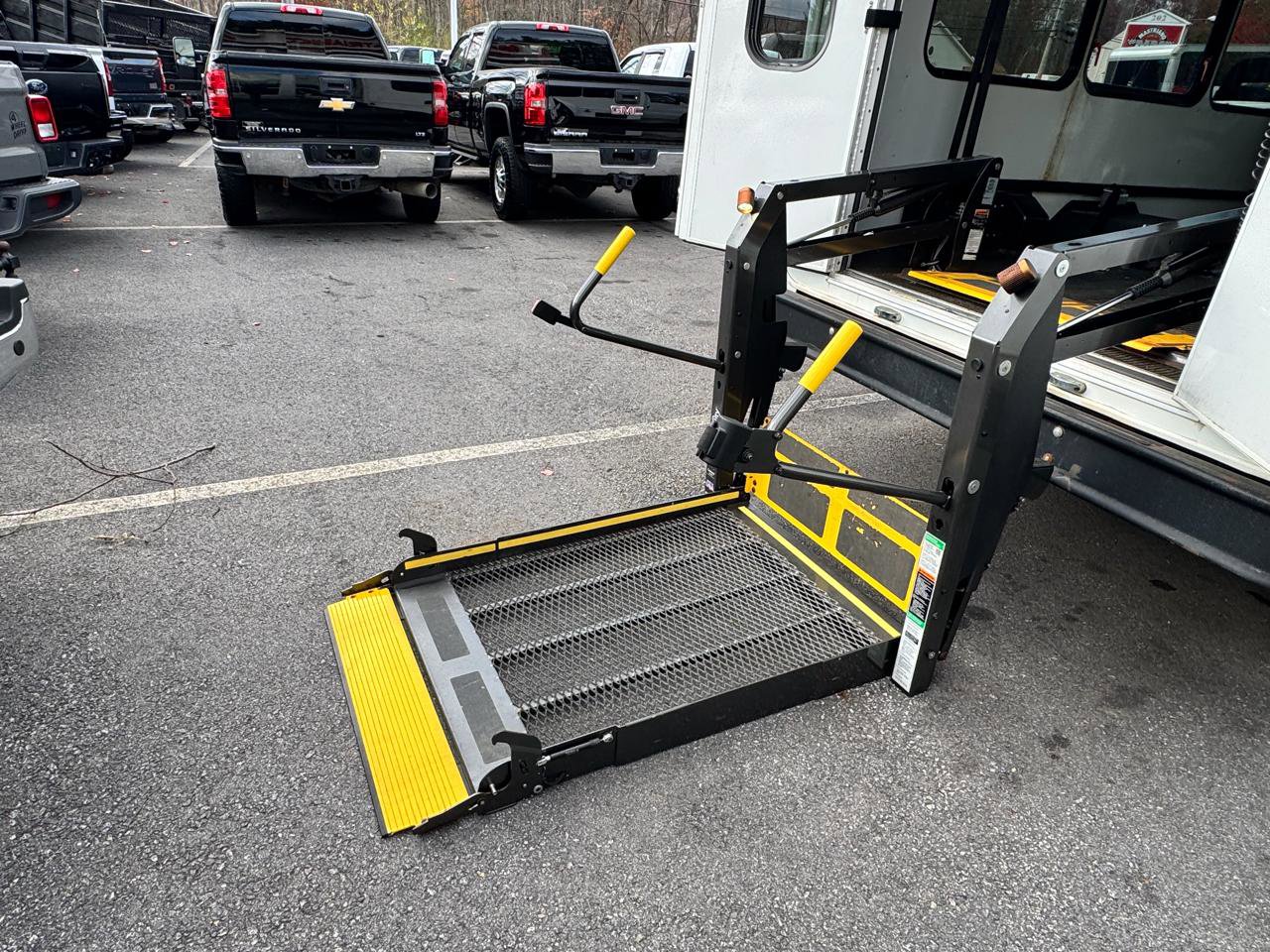 Used 2017 Ford E-350 and Econoline 350 Super Duty w/ Shuttle Bus Prep Package RWD image 39