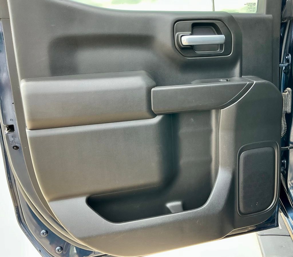 Used 2020 Chevrolet Silverado 1500 LT w/ LT Value Package AWD/4WD image 31