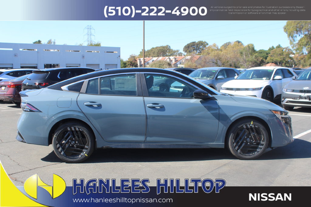 New 2027 Nissan Sentra SR w/ Floor Mat Package FWD image 6