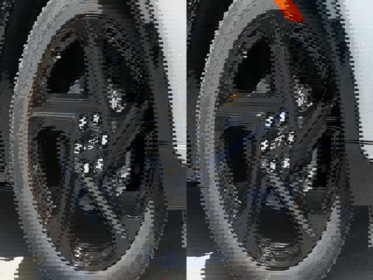 New 2026 Chevrolet Equinox EV RS image 9