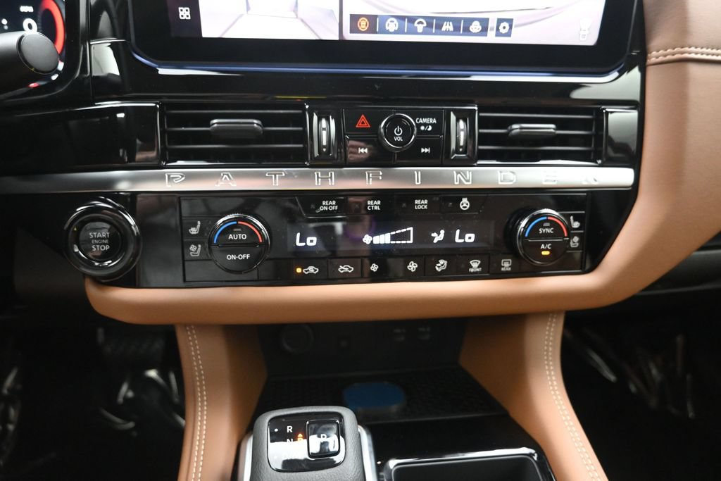 New 2026 Nissan Pathfinder Platinum AWD/4WD image 17