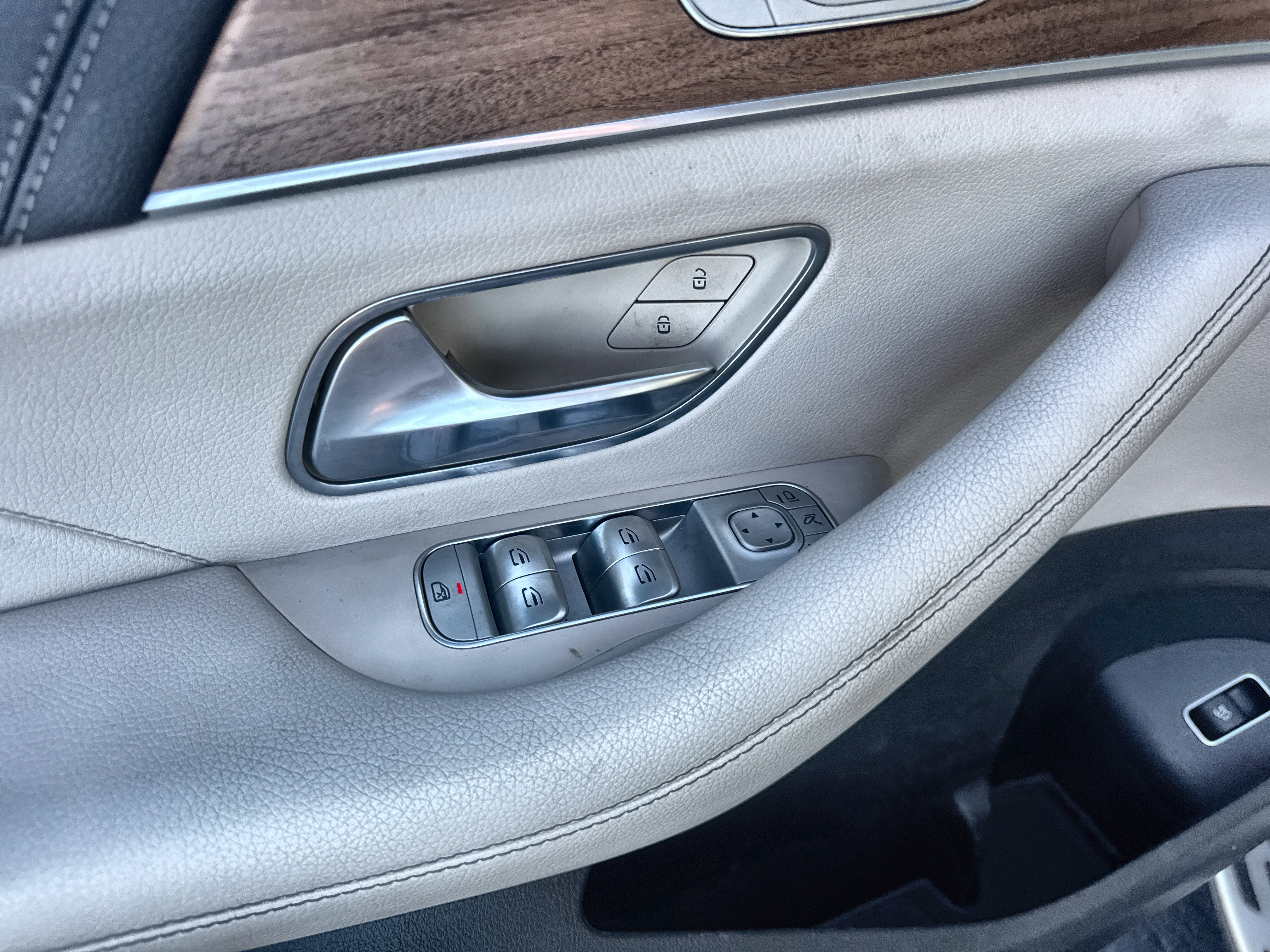 Used 2021 Mercedes-Benz GLE 350 image 24