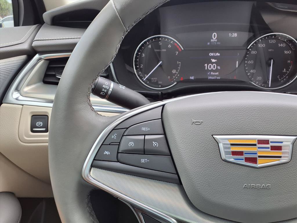 Used 2023 Cadillac XT5 Premium Luxury FWD image 28