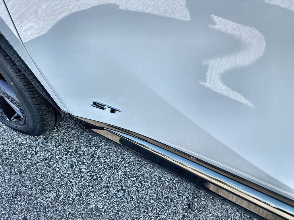 New 2026 Buick Envision Sport Touring image 14