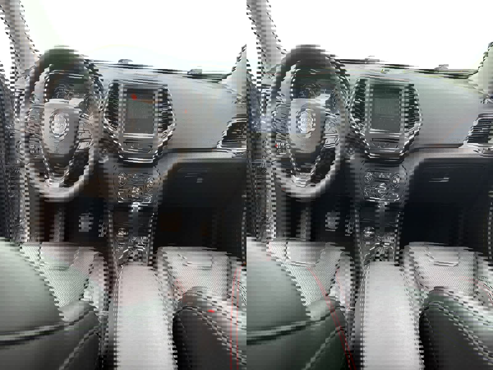 Used 2022 Jeep Cherokee Trailhawk w/ Trailhawk Elite Value Package image 12