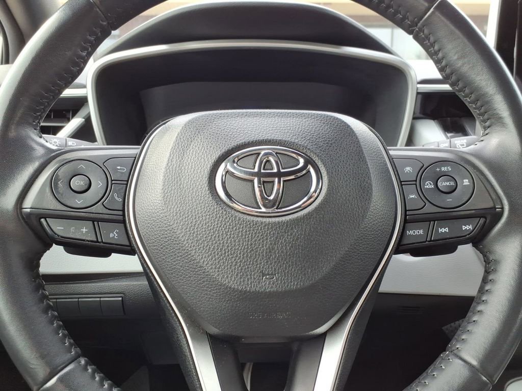 Used 2023 Toyota Corolla SE FWD image 25