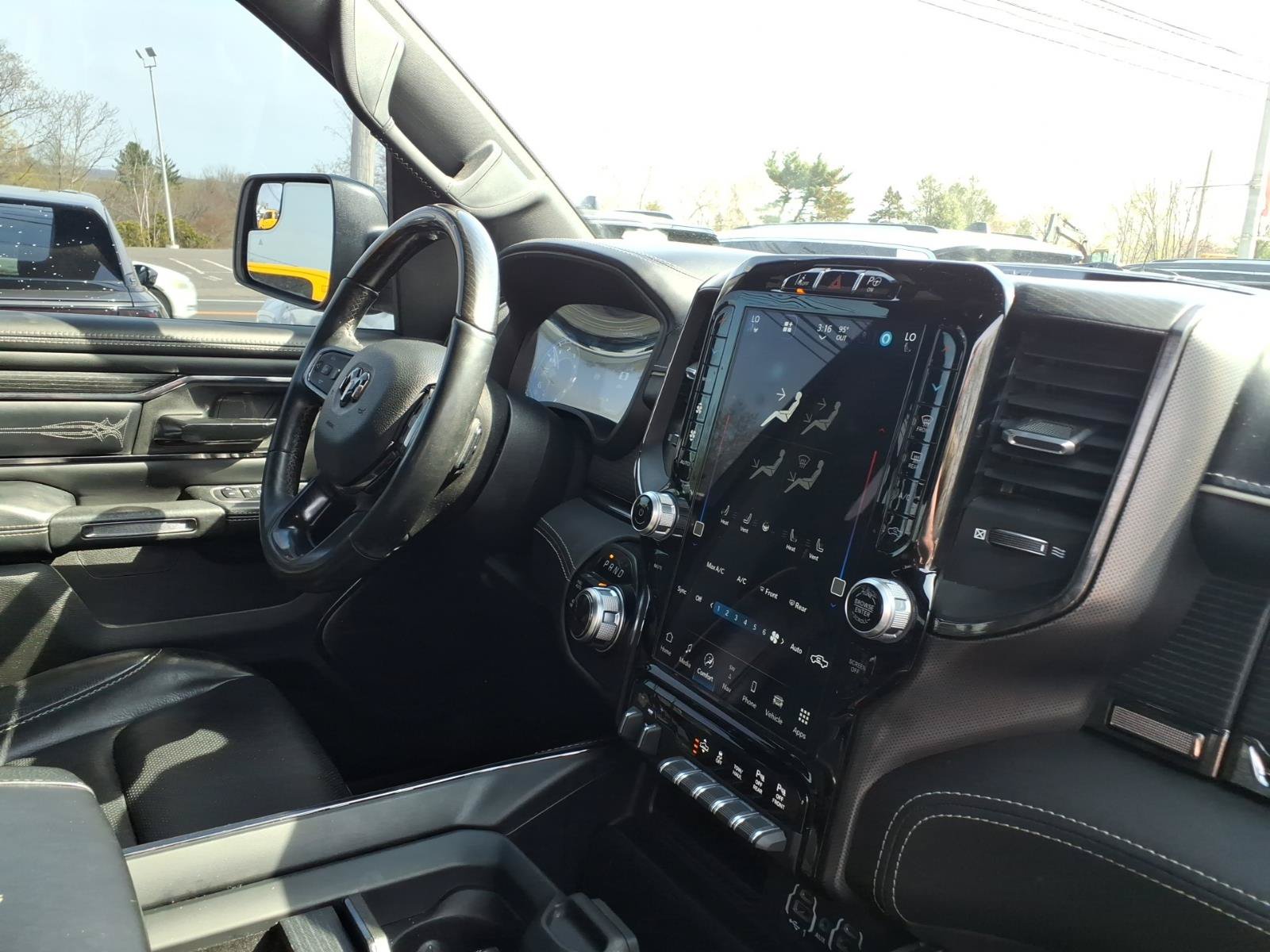 Used 2022 RAM 1500 Limited AWD/4WD image 23