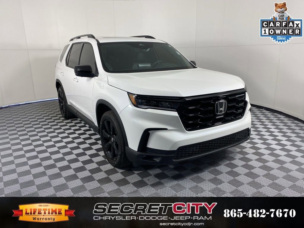 Used 2025 Honda Pilot Black Edition image 1