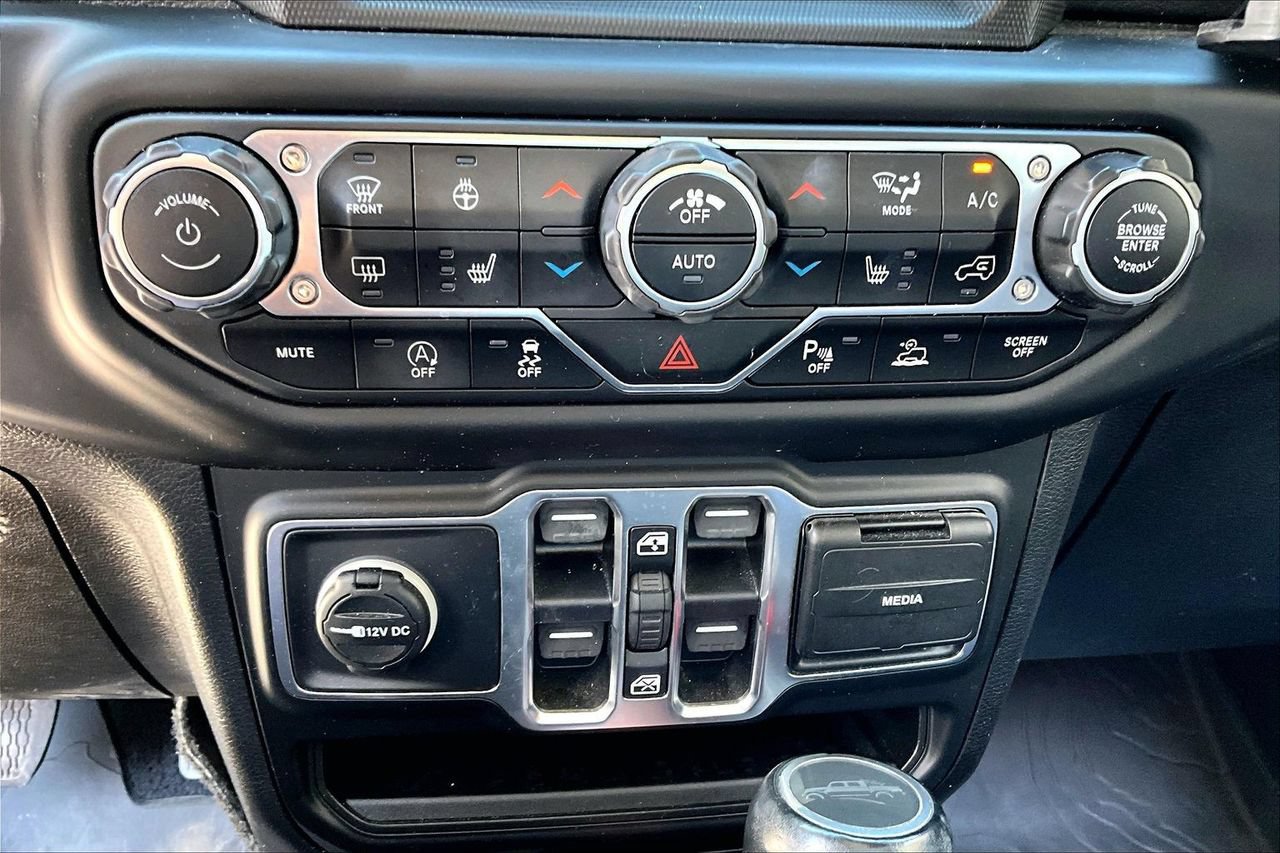 Used 2021 Jeep Gladiator Overland AWD/4WD image 25