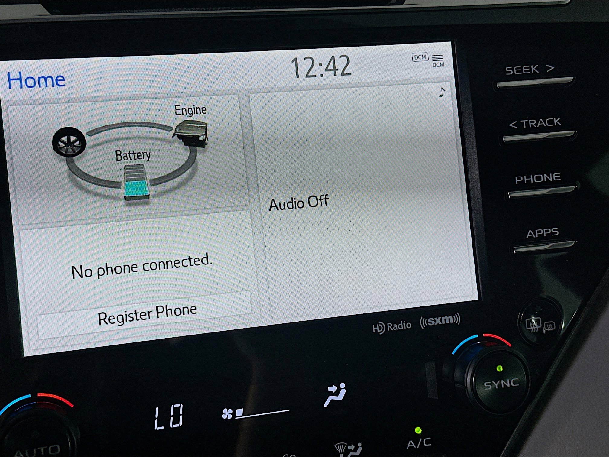 Used 2020 Toyota Camry XLE image 21