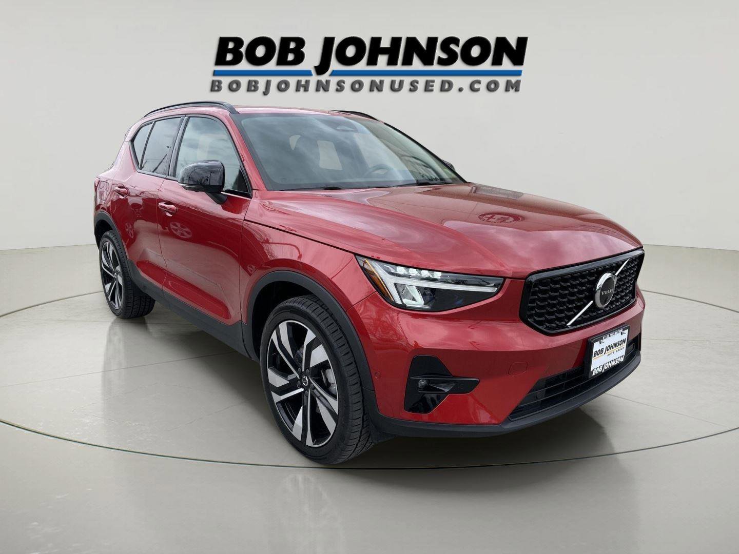 Used 2024 Volvo XC40 B5 Plus w/ Climate Package