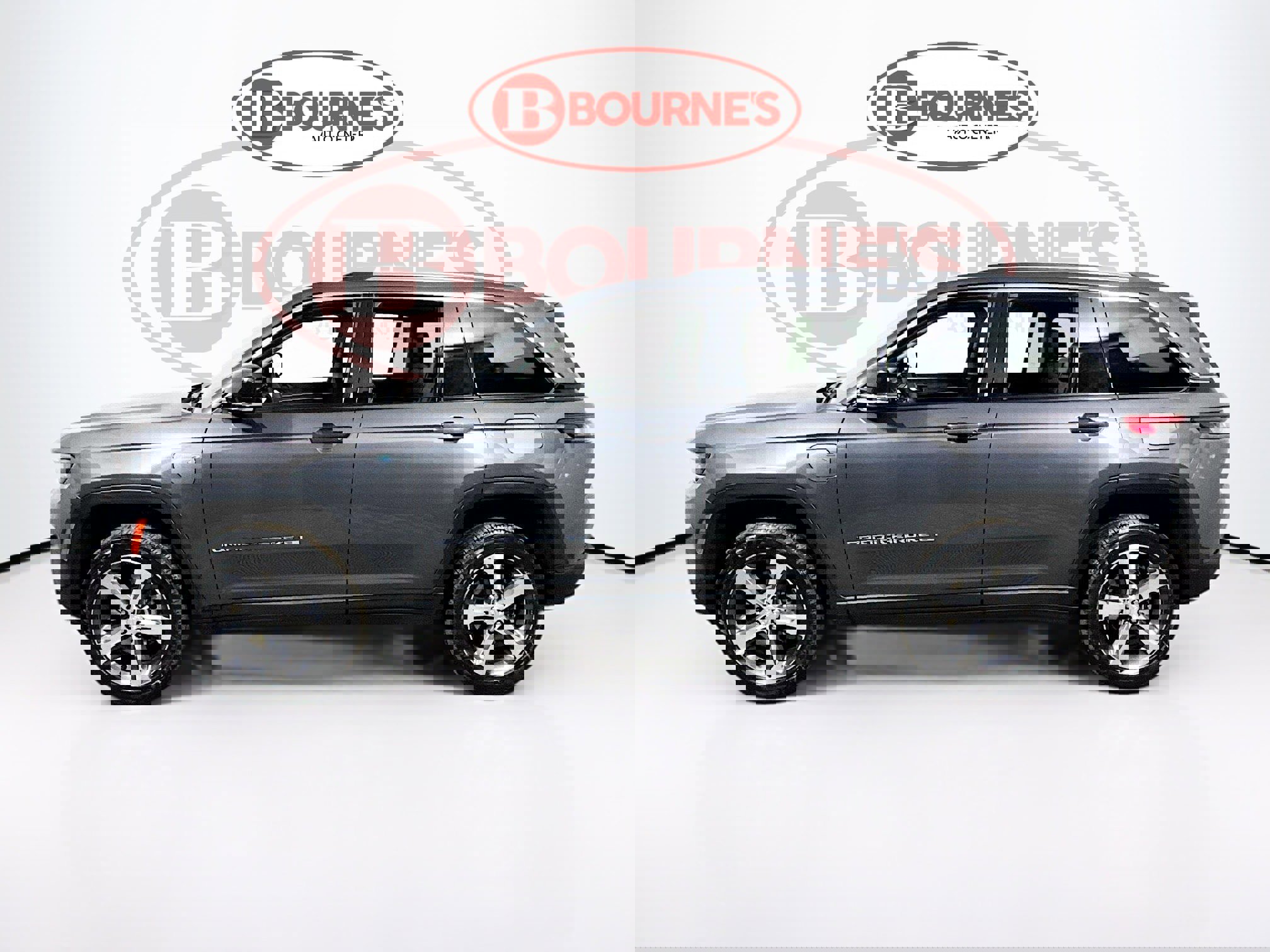 Used 2023 Jeep Grand Cherokee 4WD 4xe image 8