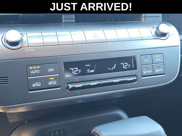 Certified 2025 Hyundai Kona SEL FWD image 15