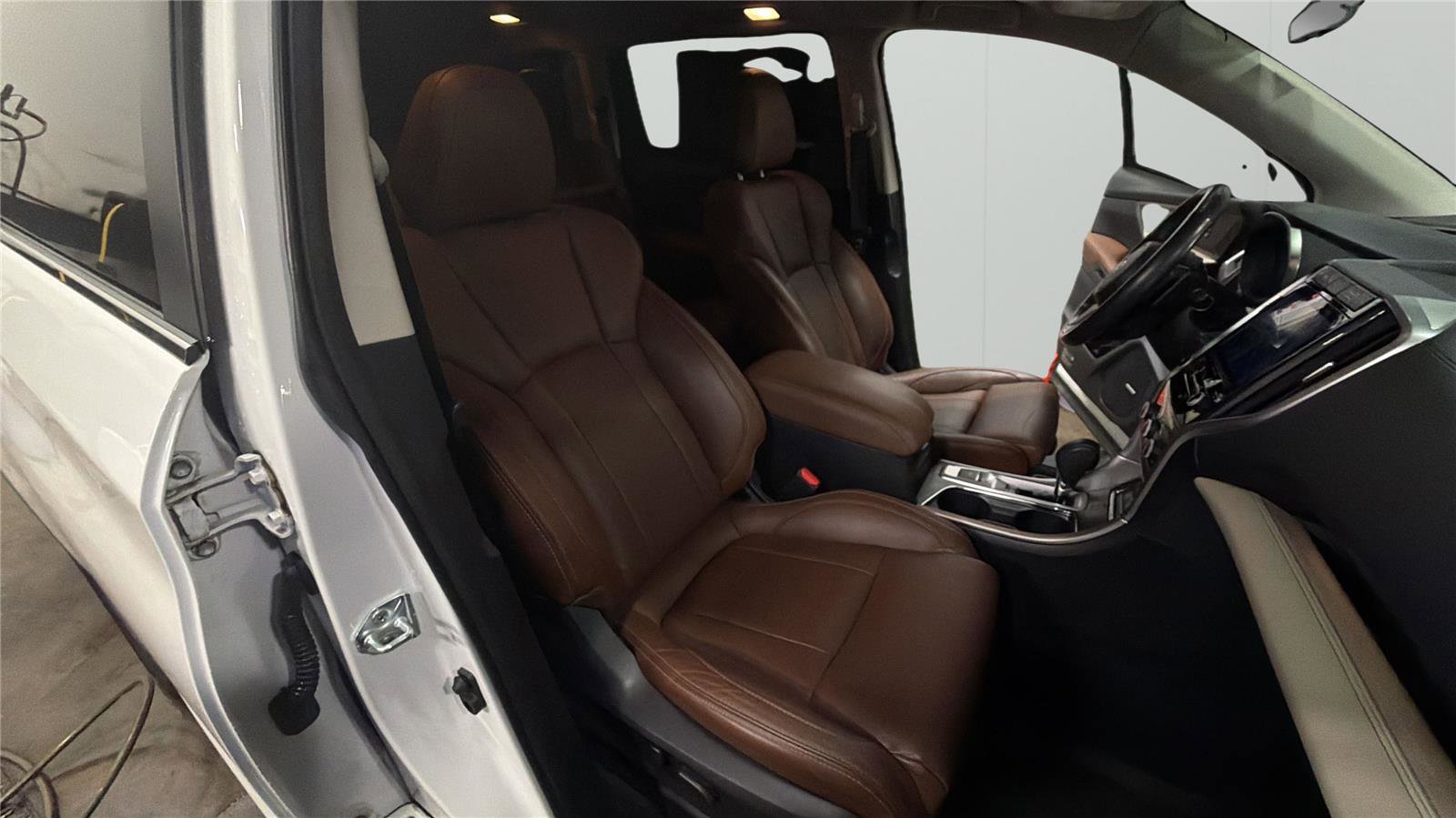 Used 2022 Subaru Ascent Touring AWD/4WD image 14