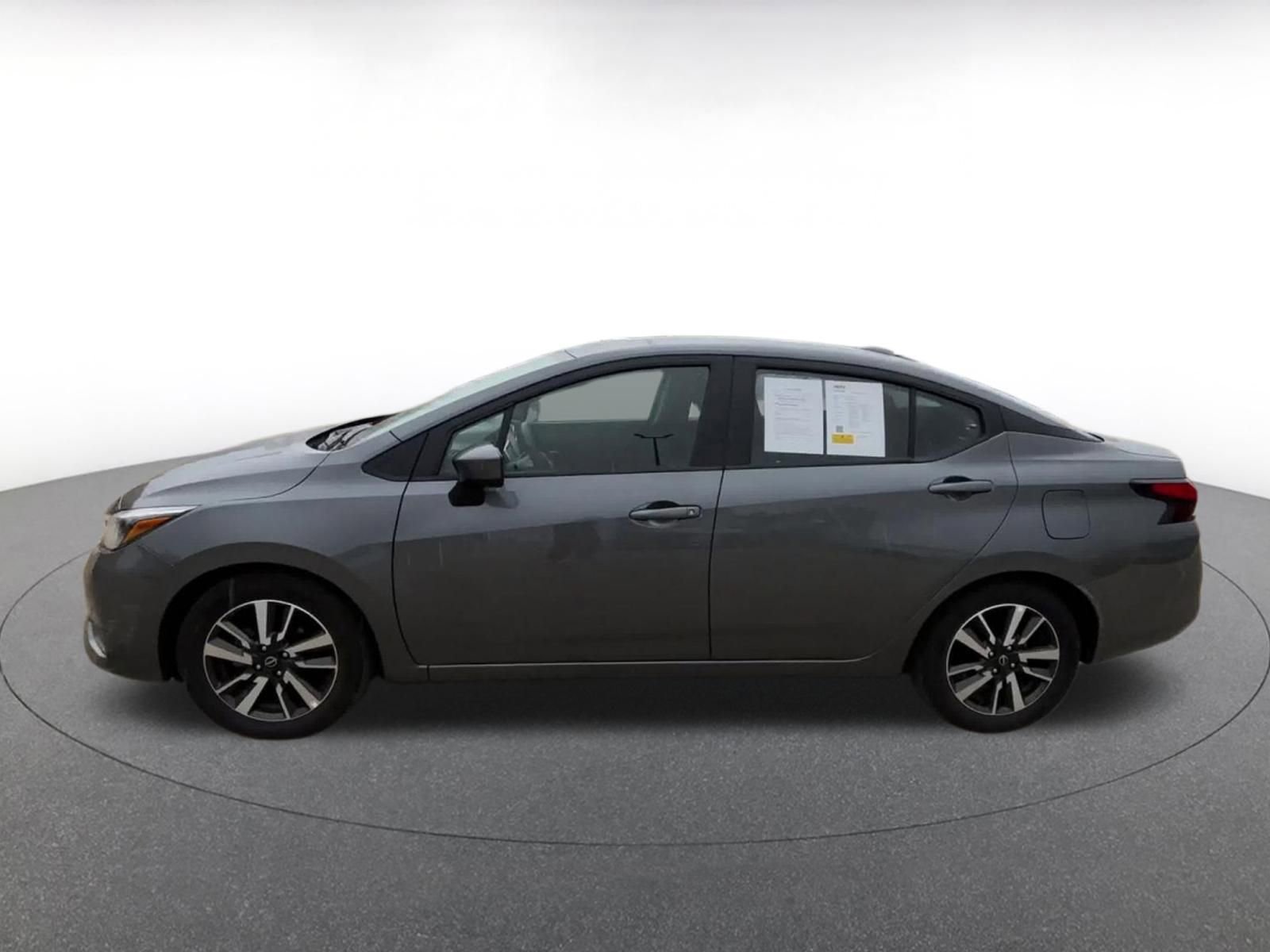 Used 2025 Nissan Versa SV FWD image 9