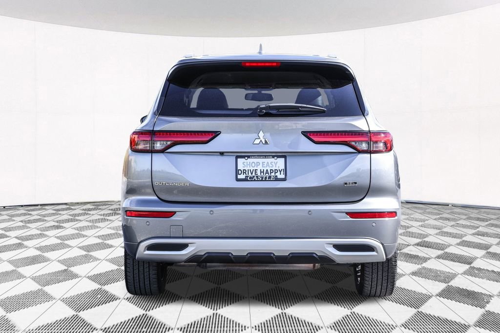 Used 2022 Mitsubishi Outlander SEL image 11