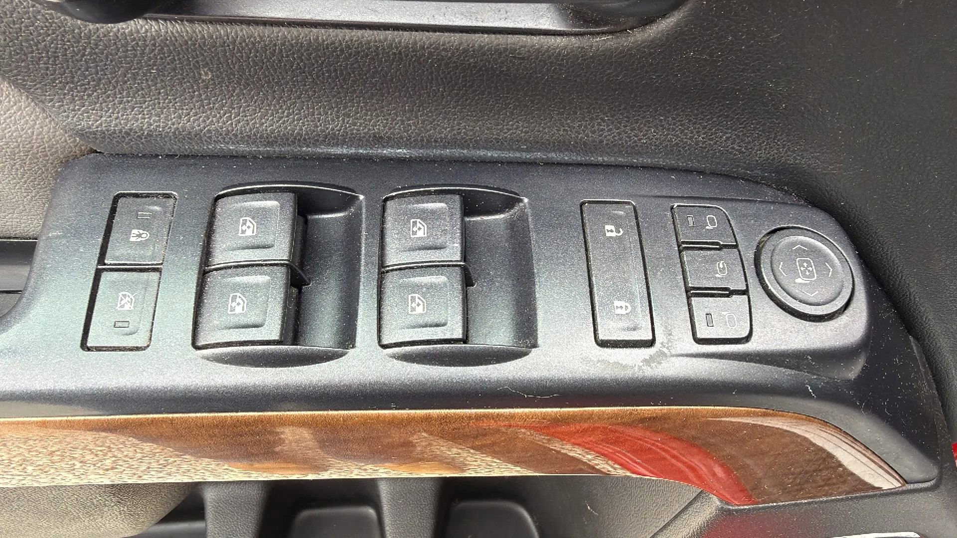 Used 2014 Chevrolet Silverado 1500 LTZ w/ LTZ Plus Package image 18