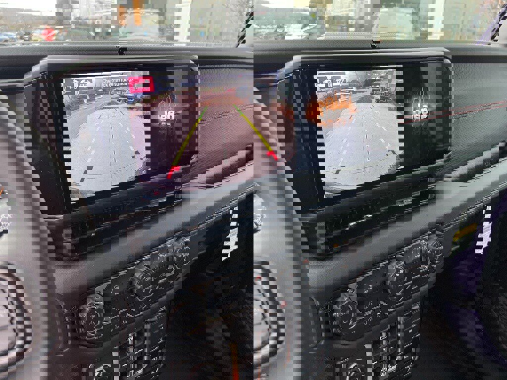 New 2026 Jeep Wrangler Unlimited Rubicon w/ Technology Group image 10