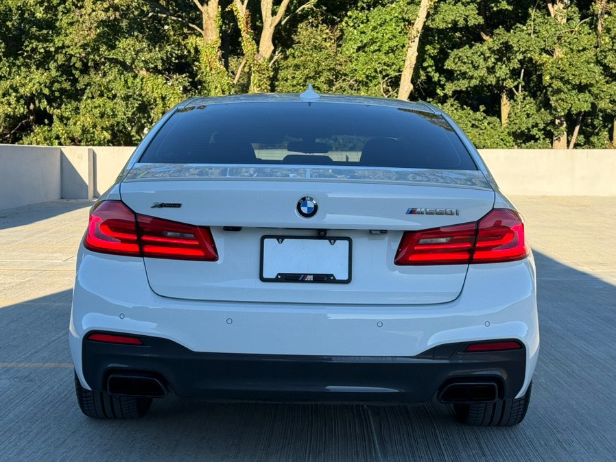 Used 2018 BMW M550i xDrive AWD/4WD image 4