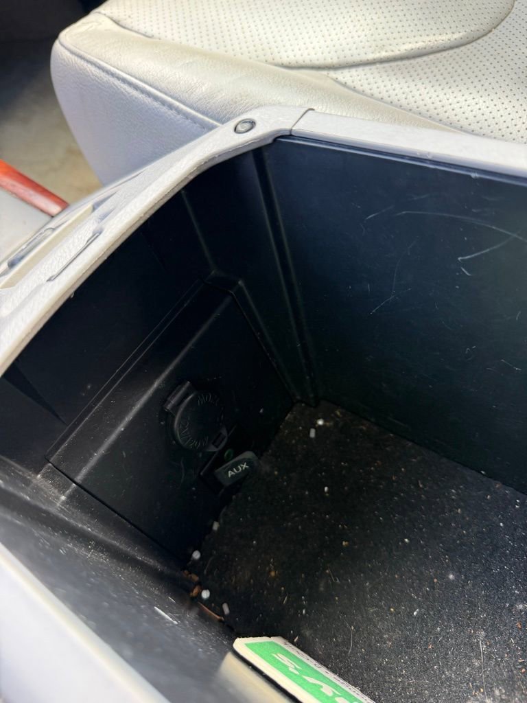 Used 2008 Toyota RAV4 Limited image 17