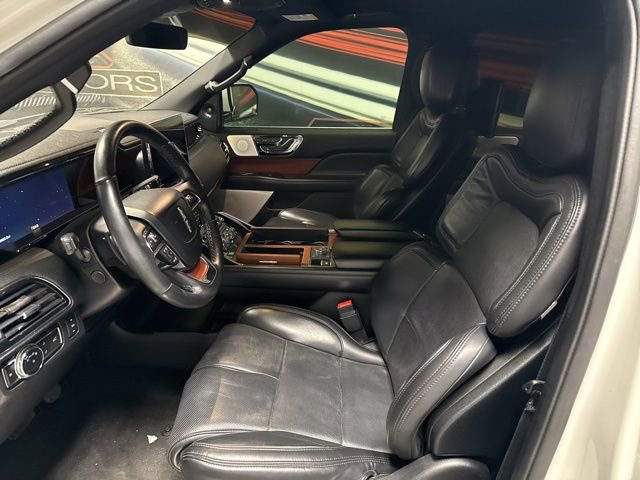 Used 2020 Lincoln Navigator Reserve w/ Equipment Group 208A Reserve AWD/4WD image 5